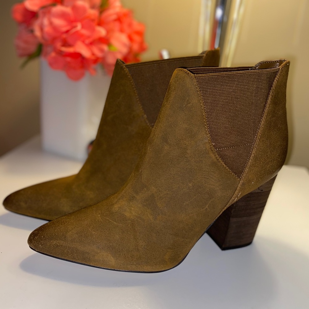 NWOT Crown Vintage - Brown Booties Sz. 11
